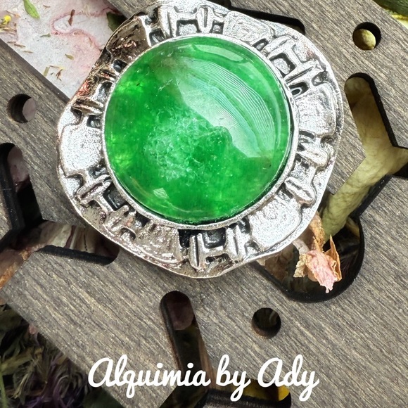 Untreated emerald huge silver adjustable ring - Picture 1 of 1